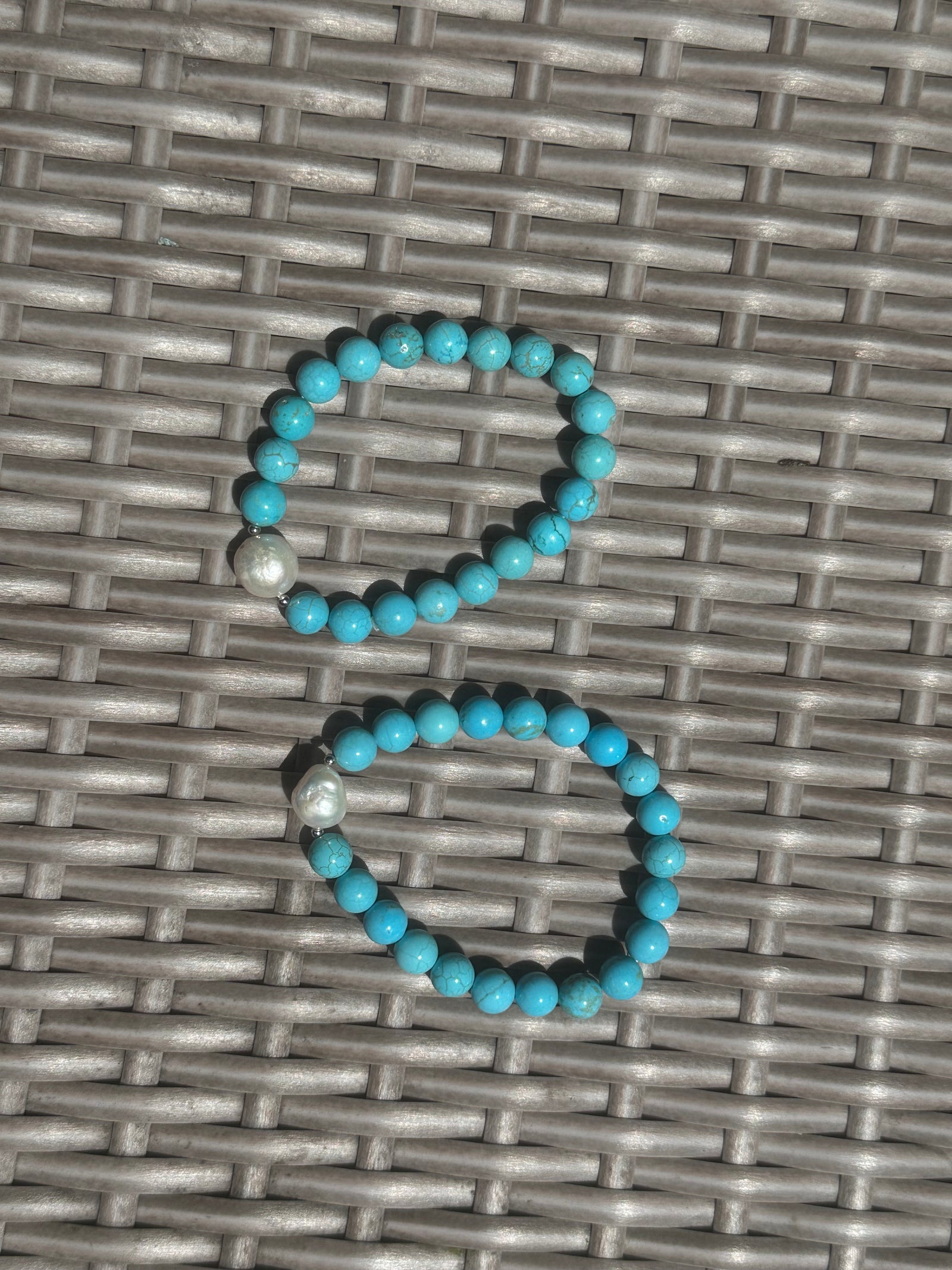 Magnesite & Freshwater Pearl Stretchy Bracelet