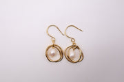 SS. genuine Pearl earrings