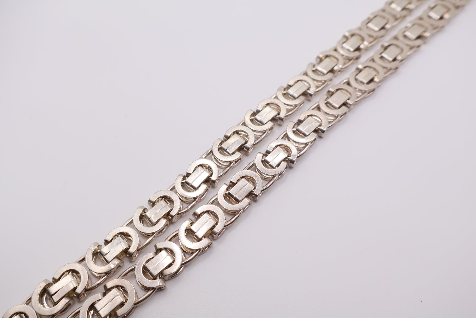 28” Flat Byzantine link chain