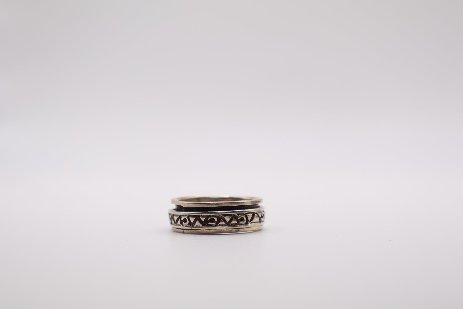 Men’s Sterling Silver Ring size 9