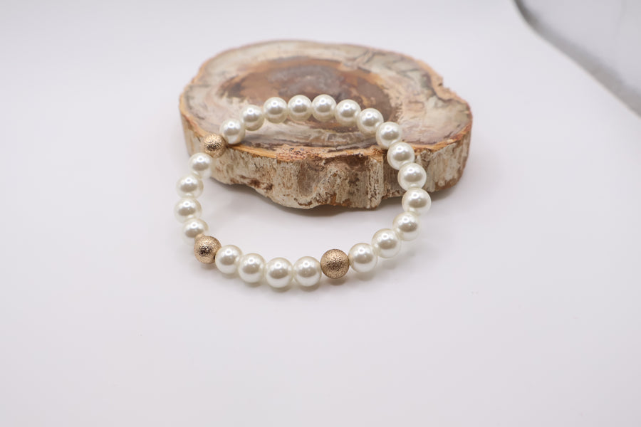 Fresh white water Pearl