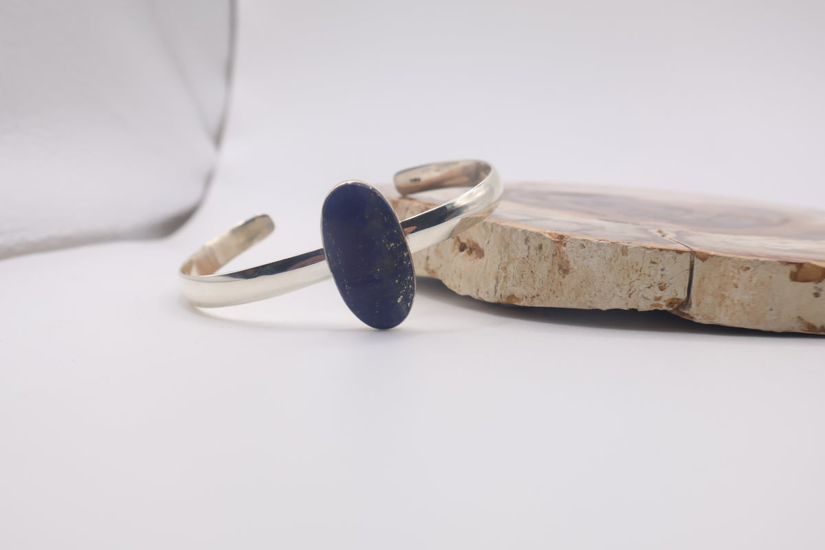 Sterling silver oval lapis lazuli gemstone cuff bracelet